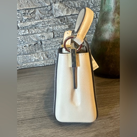 Kate Spade Cream Mini Bag NWT. Adorable 
Bag to carry for a night out!! - Picture 5 of 8